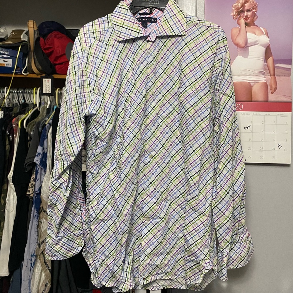Long sleeve button down - Picture 1 of 4